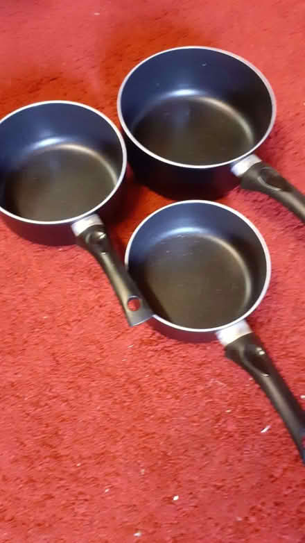 Photo of free 3 saucepans (Gedling NG4) #1