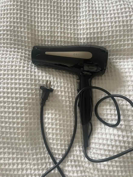Photo of free Safeway hairdryer (Wimbledon SW19) #2