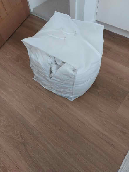 Photo of free Super king 4.5 tog duvet (BA2) #3