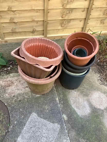 Photo of free Pet carriers and plant pots (Abraham Heights LA1) #1