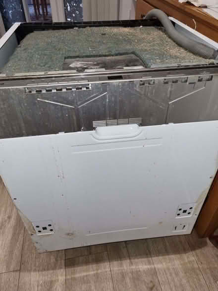 Photo of free prima lpr661a integrated dishwasher - spares/repairs (Sunniside NE16) #3