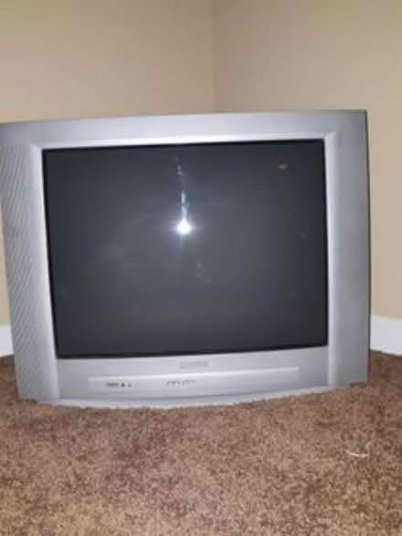 Photo of free Recliners, box TV and more (Tmh area) #1