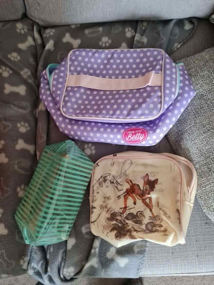 Photo of free Make up or toiletries bags (Walton Summit PR5) #1