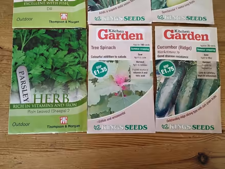 Photo of free packets of seeds (Welwyn AL6) #2
