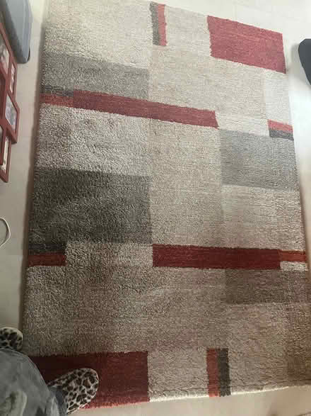 Photo of free Coloured rug (Coulsdon, nr, train station) #2