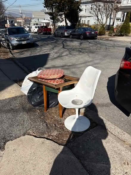 Photo of free Curb alert—mirror, chair, table (Ossining) #1