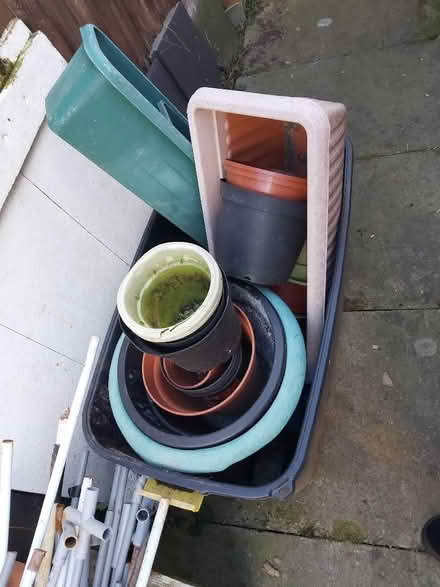 Photo of free Plant pots (Leegomery TF1) #3