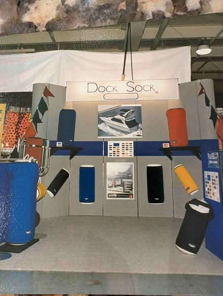 Photo of free Display booth (Trafalgar/River Oaks, Oakville) #1