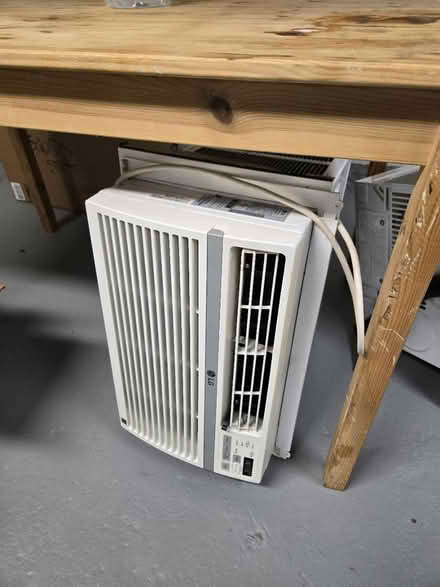 Photo of free Window AC units (Hill east) #1