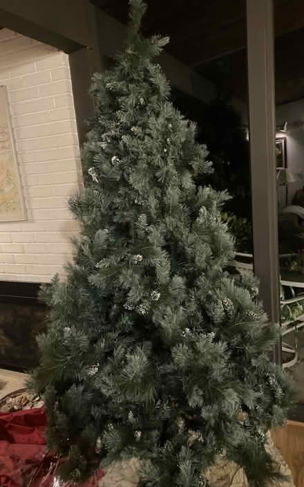 Photo of free Christmas Tree & Storage Bag (Near Greer park, Palo alto) #4