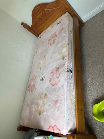 Photo of free Single bed with mattress (OL12) #4