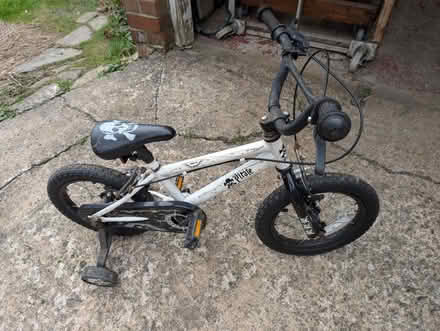 Photo of free Kid's bike - needs TLC (High Lane SK6) #2
