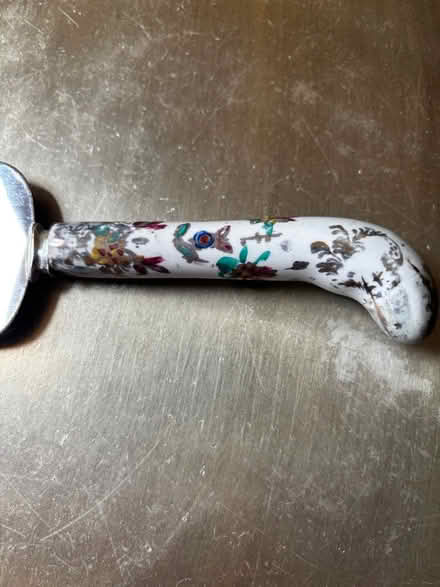 Photo of free Vintage cake server (Rego Park) #2