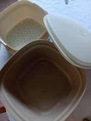 Photo of free Vintage Tupperware (Lower Earley RG6) #1