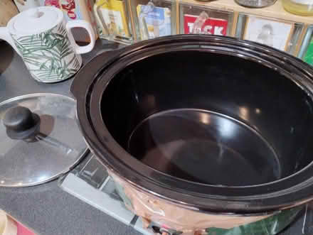 Photo of free Slow cooker (Shortlands, Bromley., BR1) #2