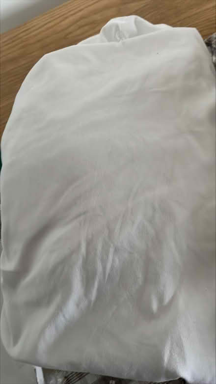 Photo of free single fitted sheet- Kempston #1