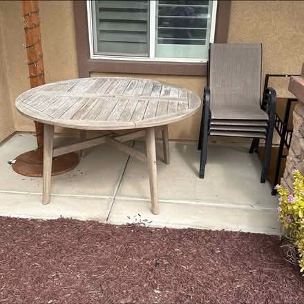 Photo of free Table and 4 chairs (Eastvale near chino airport) #1