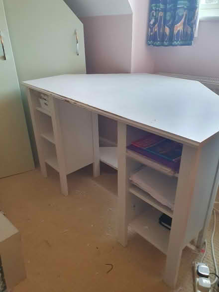 Photo of free White corner Desk (Eastergate PO20 3AA) #3