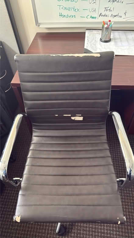 Photo of free Office Chairs (33156 by Dandeland Mall) #1