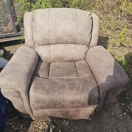 Photo of free lifting reclining chair (Rancho Cucamonga) #2