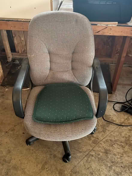 Photo of free Office chairs and a stool (Alexandria (Groveton), VA) #1