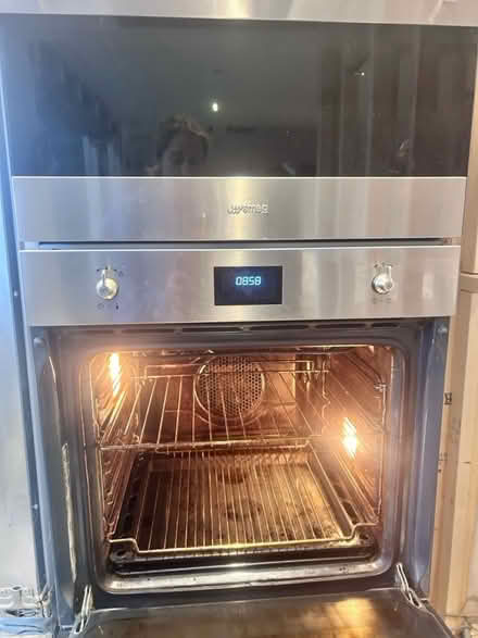 Photo of free Ovens and extractor fan (Alwoodley LS17) #1