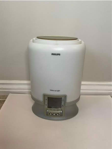 Photo of free Phillips wake up light lamp (L13) #1