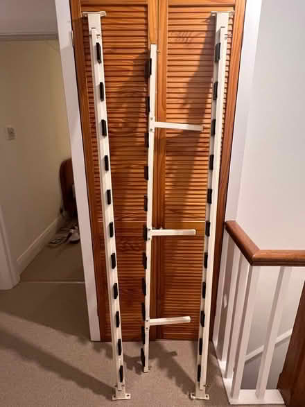 Photo of free Small double bed frame (4ft) (Brentford TW8) #2