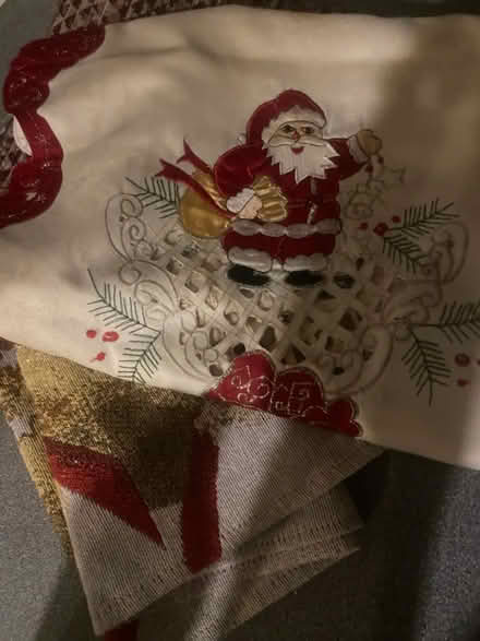 Photo of free Christmas table runner (SK3 Edgeley) #1