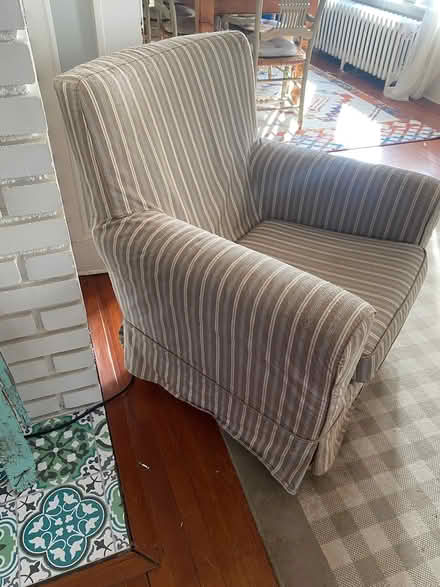 Photo of free Fabric chair (Bridgeport ct) #1