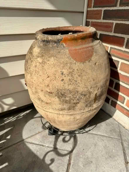 Photo of free Large ceramic decorative pot (West Natick) #1