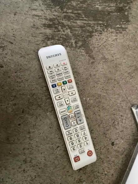 Photo of free Samsung smart TV (Brighton BN2) #2