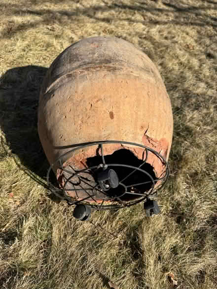 Photo of free Large ceramic decorative pot (West Natick) #3