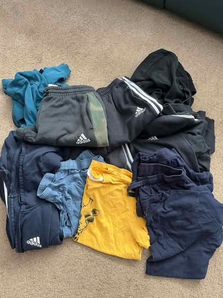 Photo of free Bag of men’s clothing (Halfway G72) #1