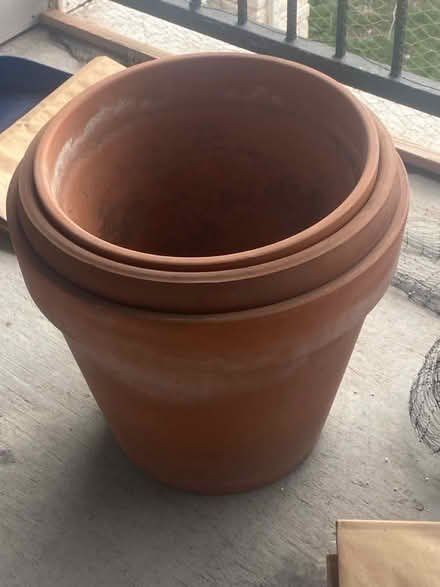 Photo of free Tera Cotta Lg Pots (South Austin) #1