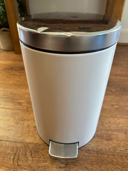 Photo of free Kitchen bin (Balgreen EH12) #1