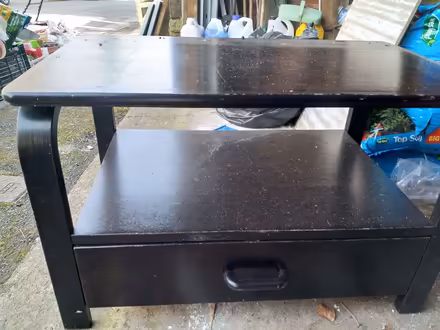 Photo of free TV table with drawer (Daisy Hill BD9) #1