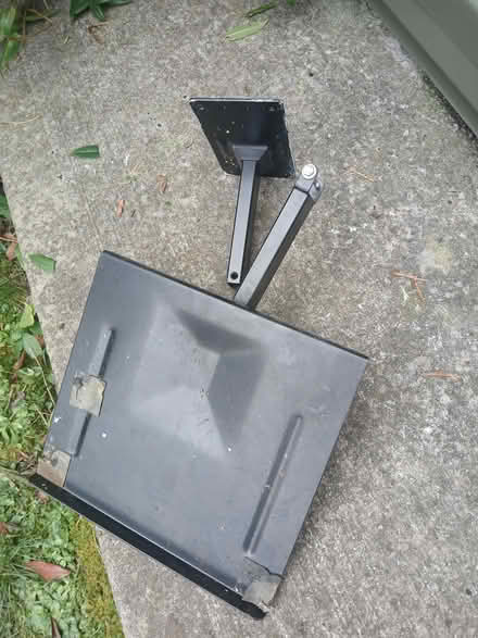 Photo of free Tv wall mounted bracket (Harold's CROSS) #1