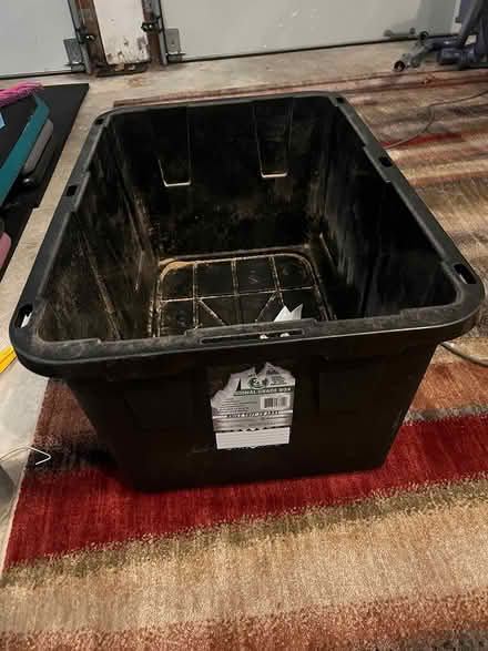 Photo of free Cat litter box (Middletown) #1