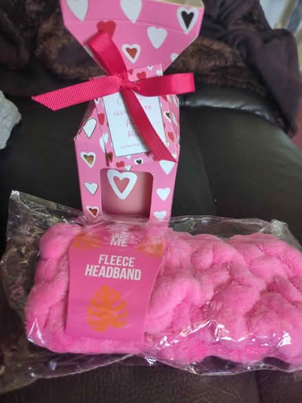 Photo of free Candle & Headband (Blackpool FY3) #1