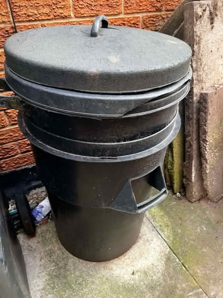 Photo of free 2 old rubbish bins (Connah's Quay CH5) #1
