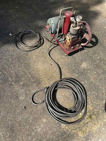 Photo of free Antique air compressor / air pump (Benicia) #3