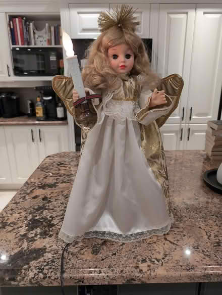 Photo of free Christmas Angel (Trafalgar/River Oaks, Oakville) #1