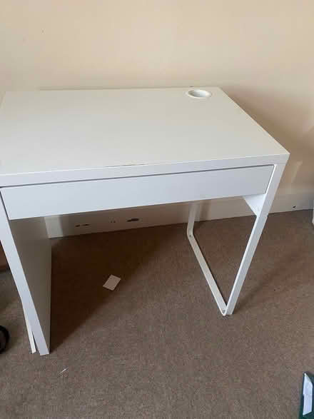Photo of free Small desk - Ikea (Cutteslowe OX2) #1