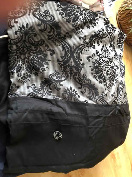 Photo of free King size duvet cover and bottom sheets (Seaside BN22) #1