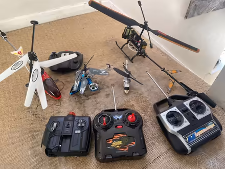 Photo of free Assorted R/C helicopters. (Pond Park HP5) #1