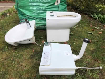 Photo of free Basin, toilet and cistern (OX4 Iffley) #2
