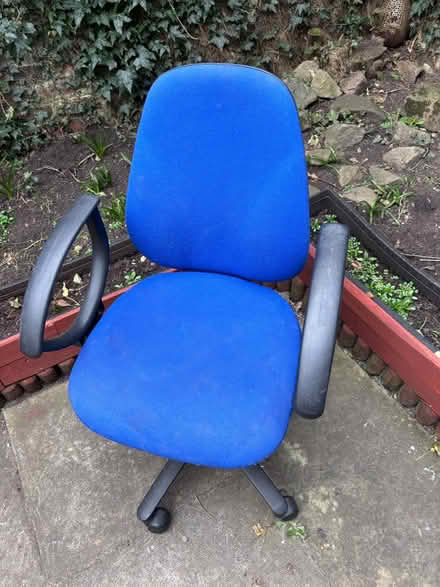Photo of free Blue office chair (WN7) #3