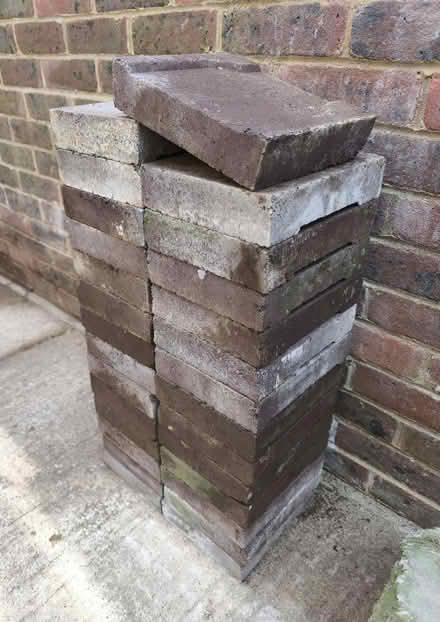 Photo of free Fire Bricks x28 good, x3 broken (Lewes (Nevill)) #1