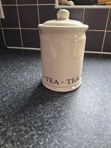 Photo of free Ceramic Coffee/Sugar/Tea Cont'rs (Murrow) #2